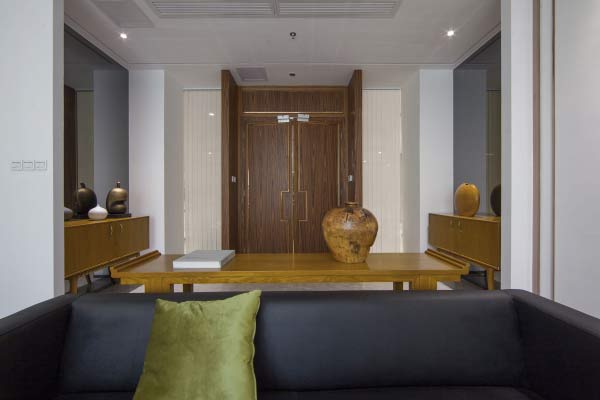 光影交錯，虛與實的對話，化有形與無形之間