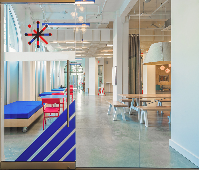 創意公司辦公室進門區域裝修設計案例效果圖