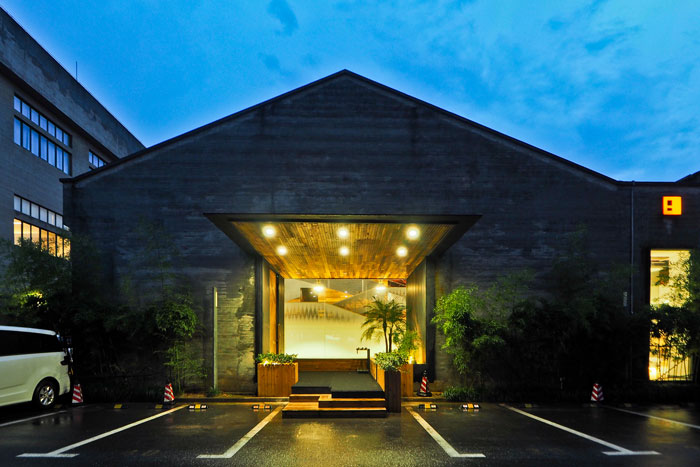 實(shí)業(yè)投資公司辦公室進(jìn)門(mén)區(qū)裝修設(shè)計(jì)效果圖