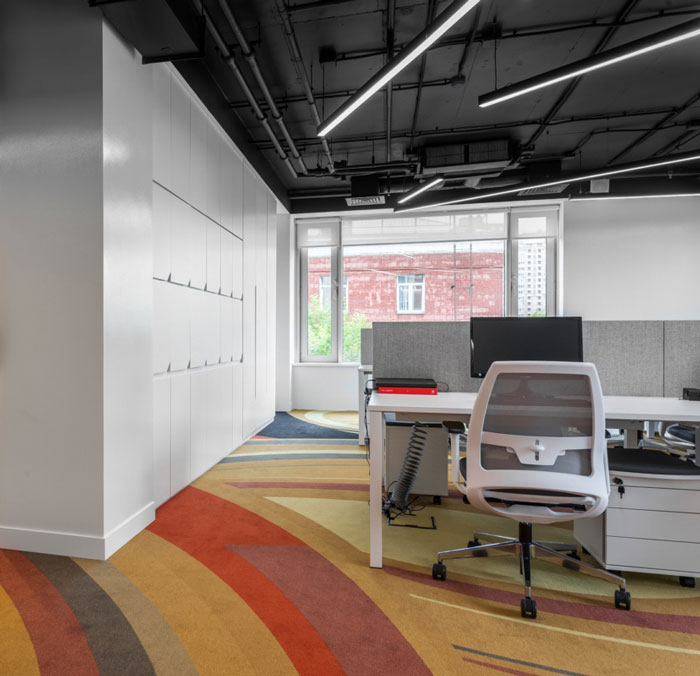 IT公司辦公室辦公區(qū)裝修設(shè)計效果圖