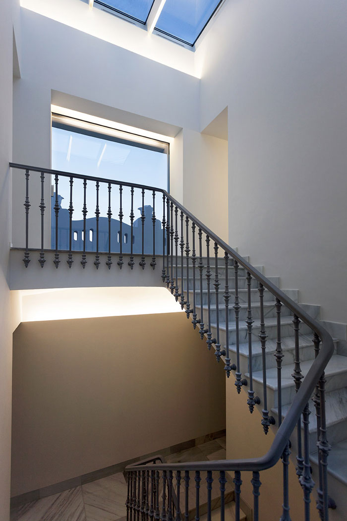 辦公樓樓梯裝修設(shè)計效果圖