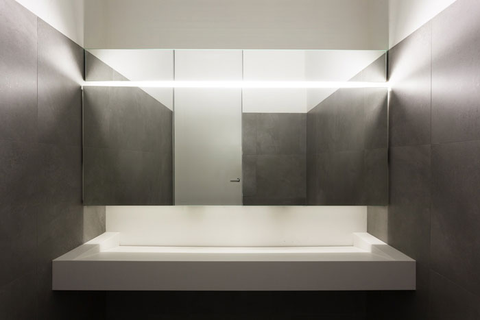 辦公樓洗手間裝修設(shè)計效果圖