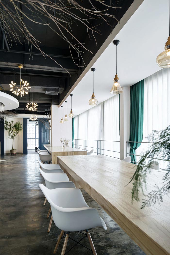 環保辦公室右側辦公區裝修設計效果圖