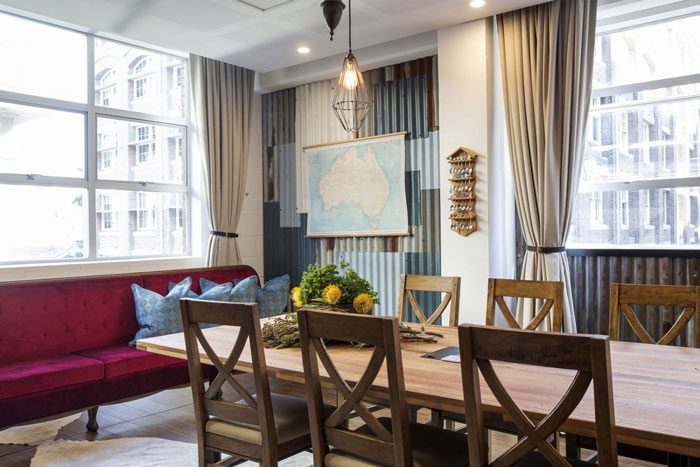 開放式辦公室會議區裝修設計效果圖