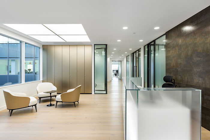 現代風格辦公室裝修設計效果圖