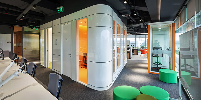 科技園區(qū)辦公樓動(dòng)線(xiàn)裝修設(shè)計(jì)效果圖