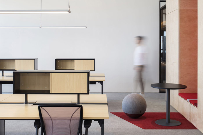 集團辦公室辦公區設計效果圖