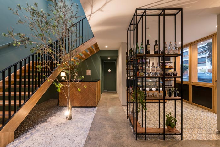 特色餐廳中廳裝修設(shè)計效果圖