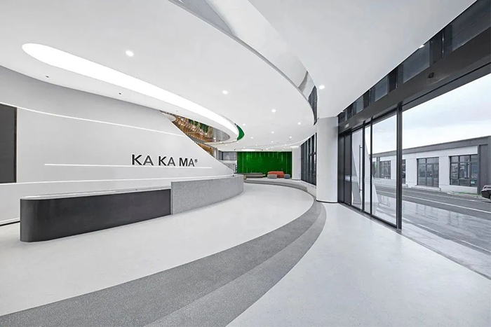 浙江美妝行業辦公總部大樓前臺設計案例