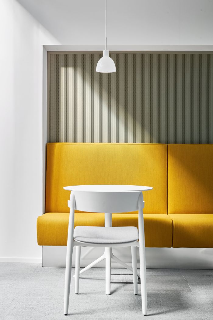 生物制藥公司辦公室設(shè)計(jì)